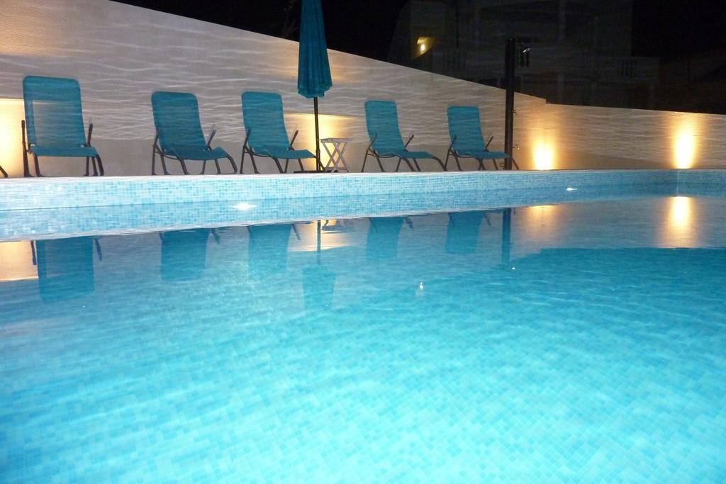 Apartments Villa Laguna With Pool Ražanj Cameră foto